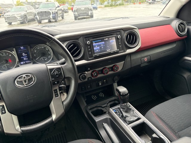 Used 2019 Black Toyota SR5 image 20