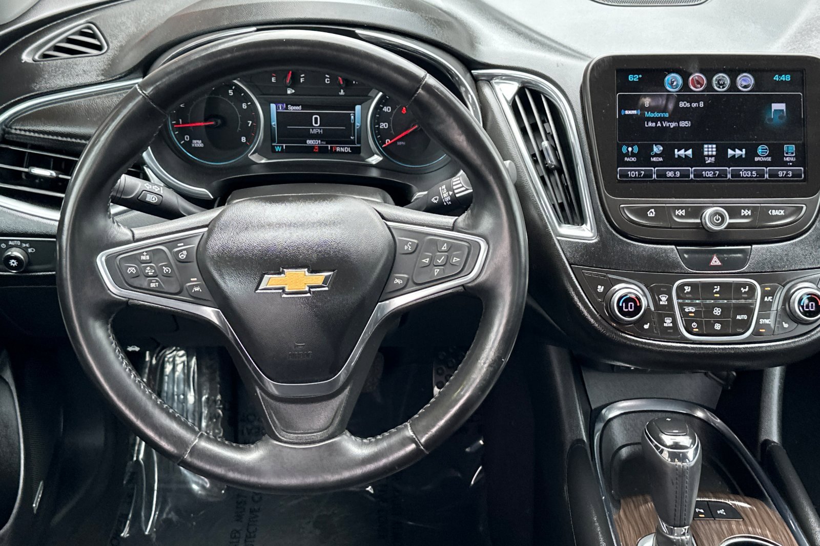Used 2018 Sandy Ridge Metallic Chevrolet Premier image 14