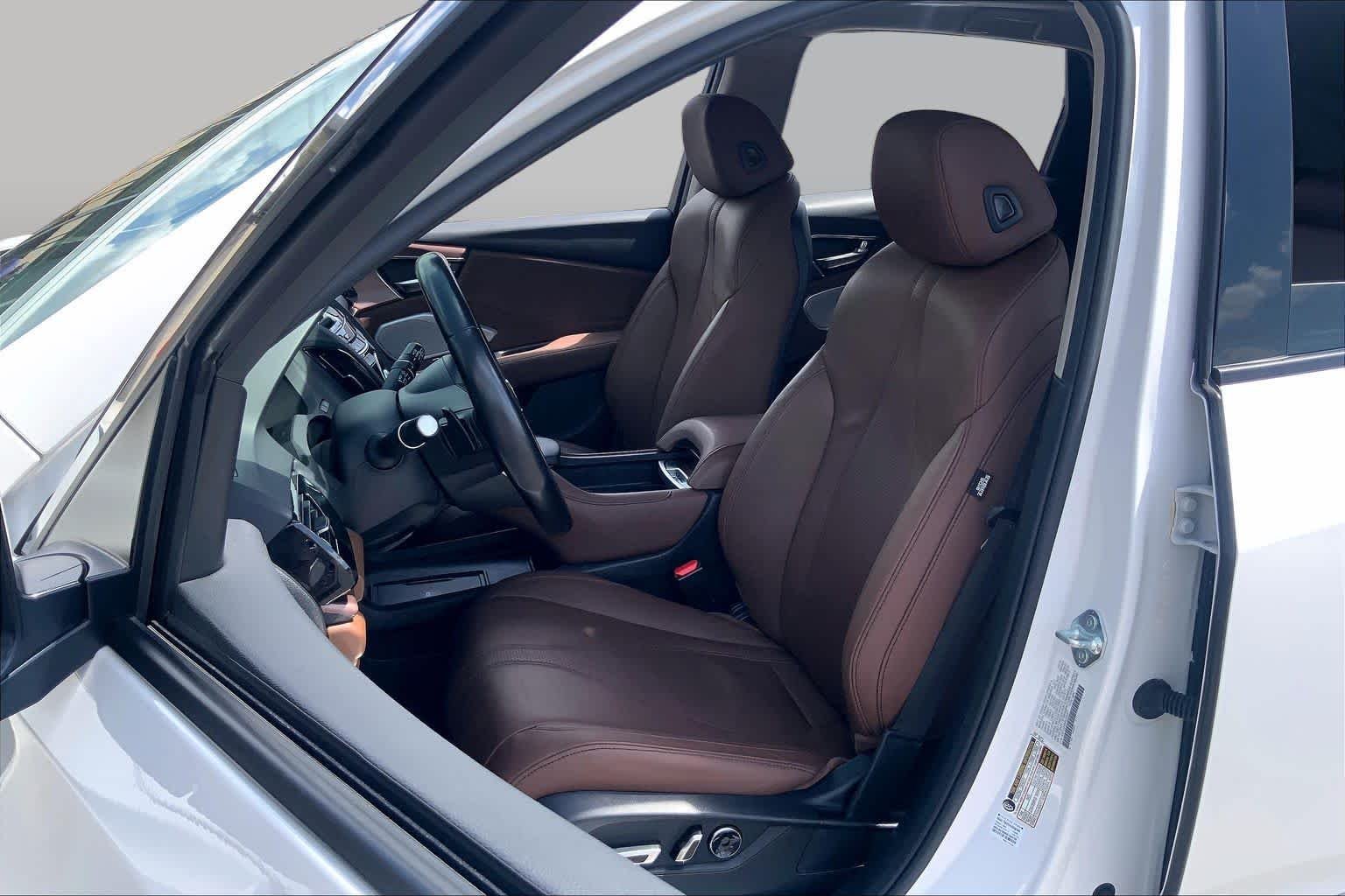 Used 2024 Platinum White Pearl Acura w/Technology Package image 8