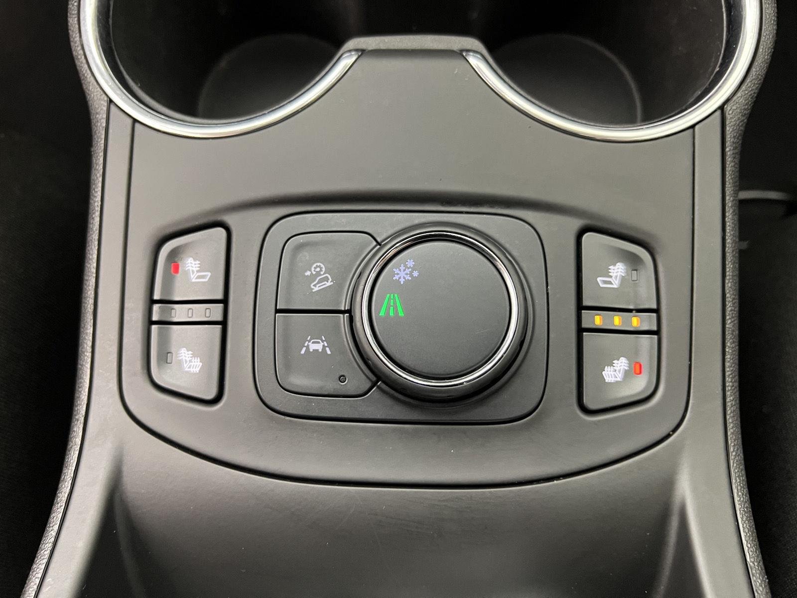 Used 2023 Marine Metallic GMC SLE image 17