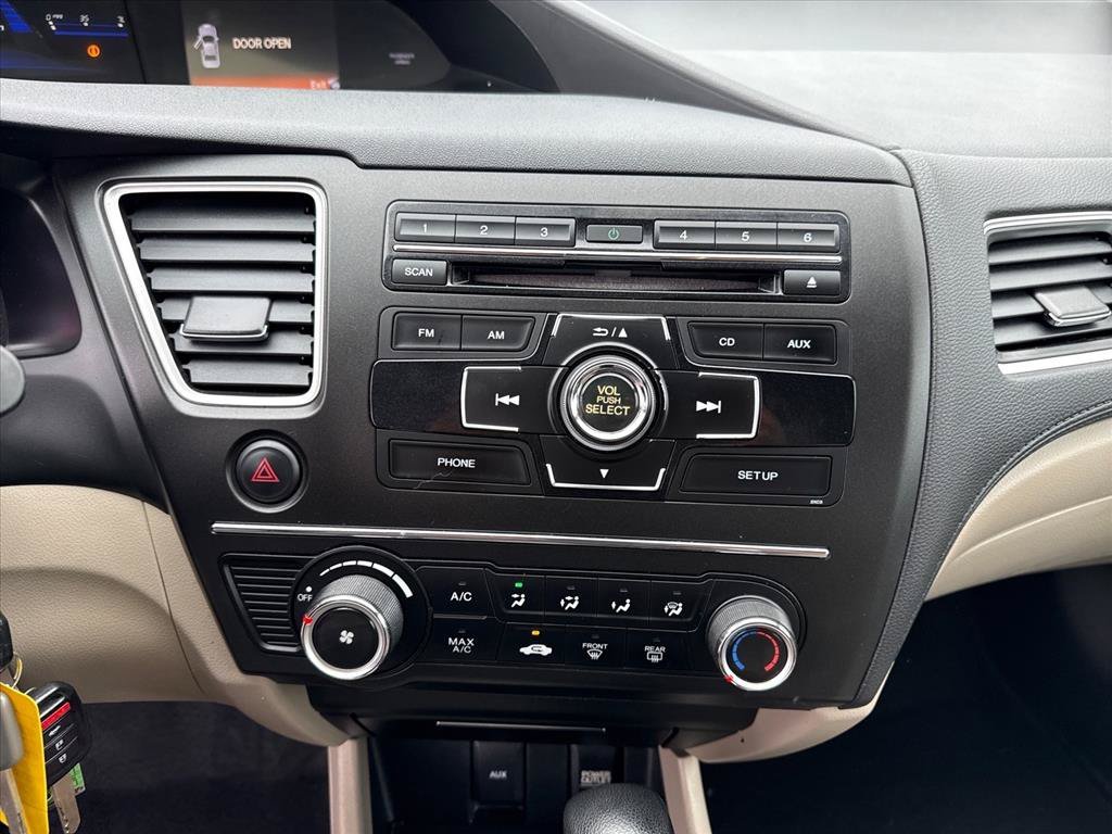 Used 2015 Red Honda LX image 11