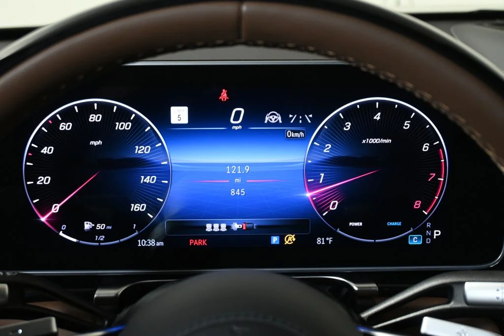 Certified Used 2026 Green Mercedes-Benz S 580 image 19