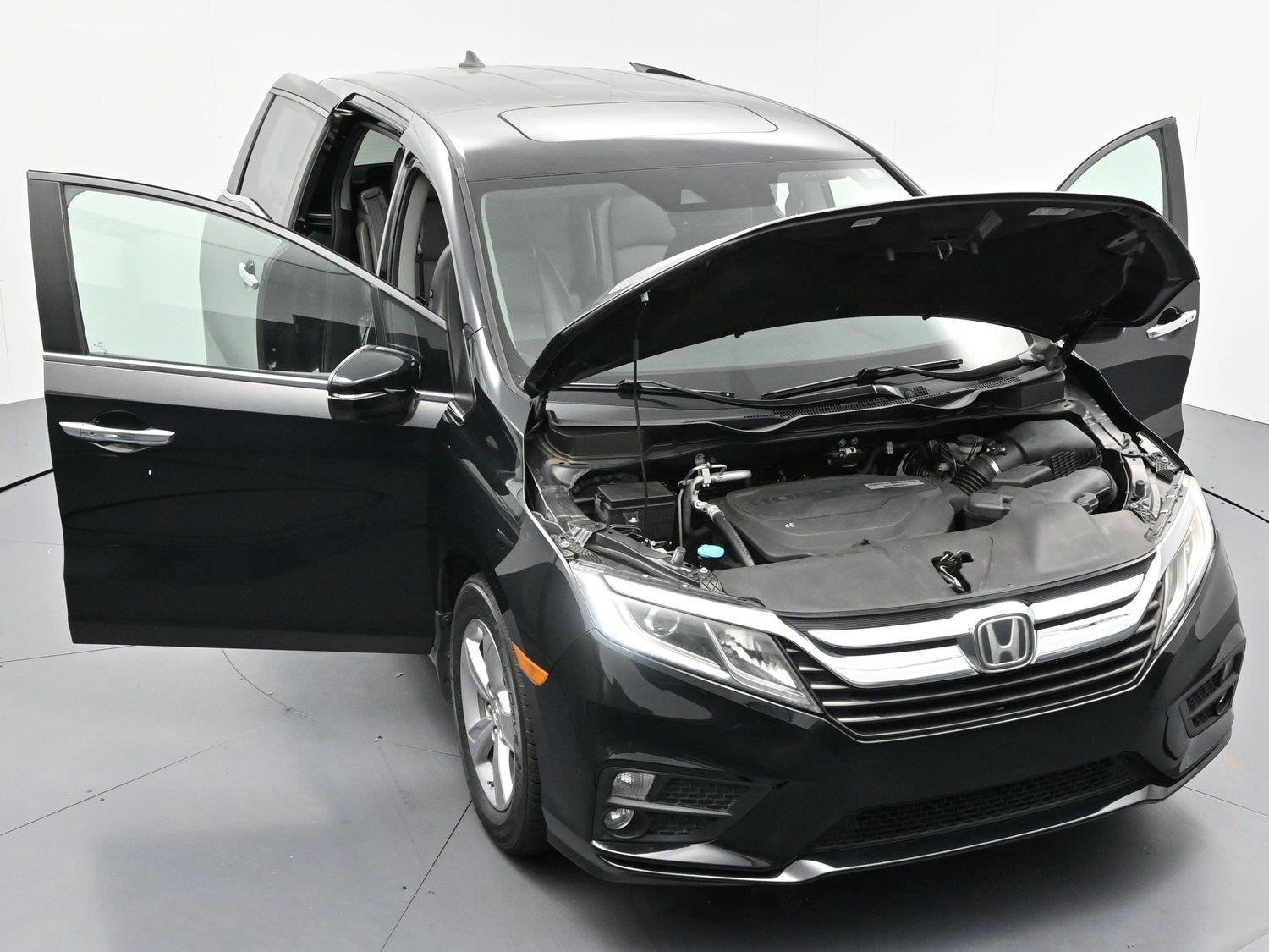 Used 2018 Crystal Black Pearl Honda EX-L image 42