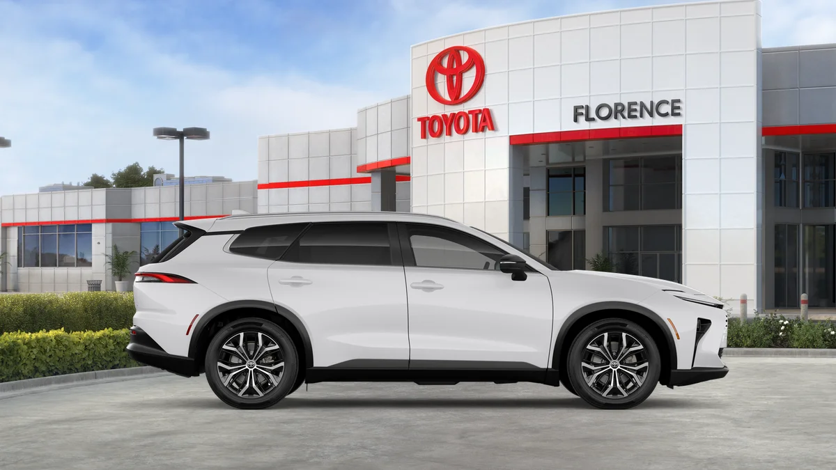 New 2026 Oxygen White Toyota XLE image 44
