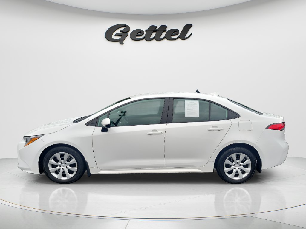 Used 2025 White Toyota LE image 8