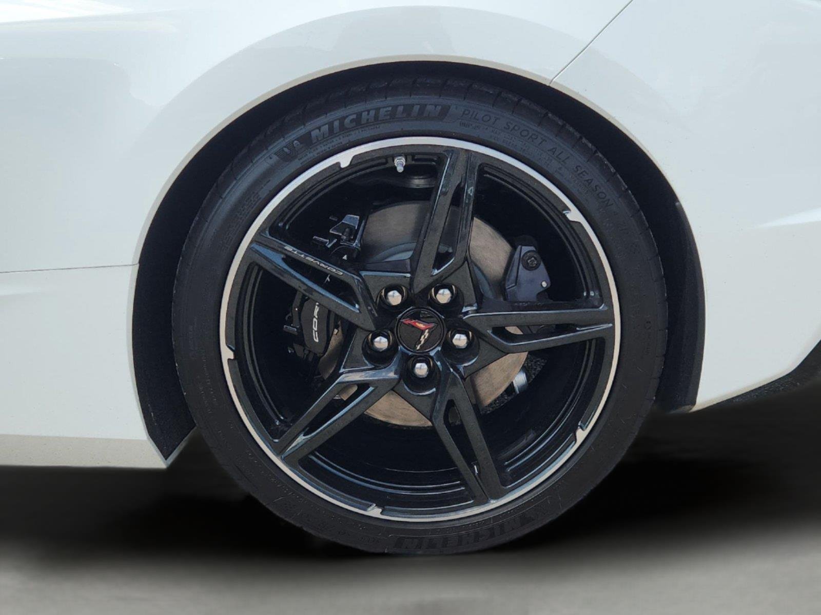 2020 Chevrolet Corvette Stingray photo 29 of 30