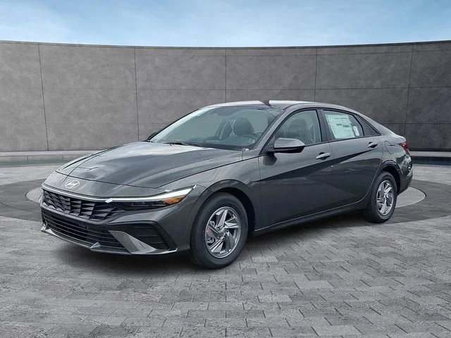 New 2026 Gray Hyundai SE image 3