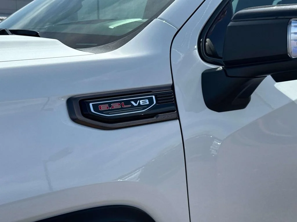 2026 GMC Sierra 1500 AT4X - Photo 7