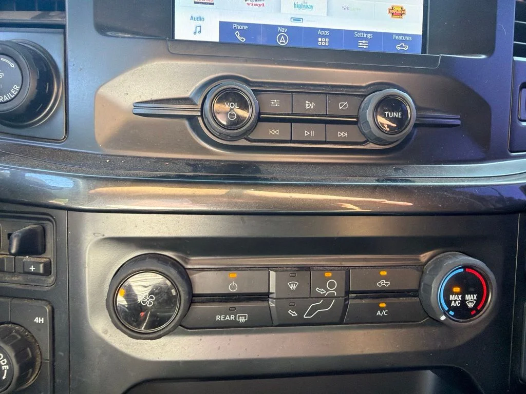 Used 2021 Blue Ford XL image 17