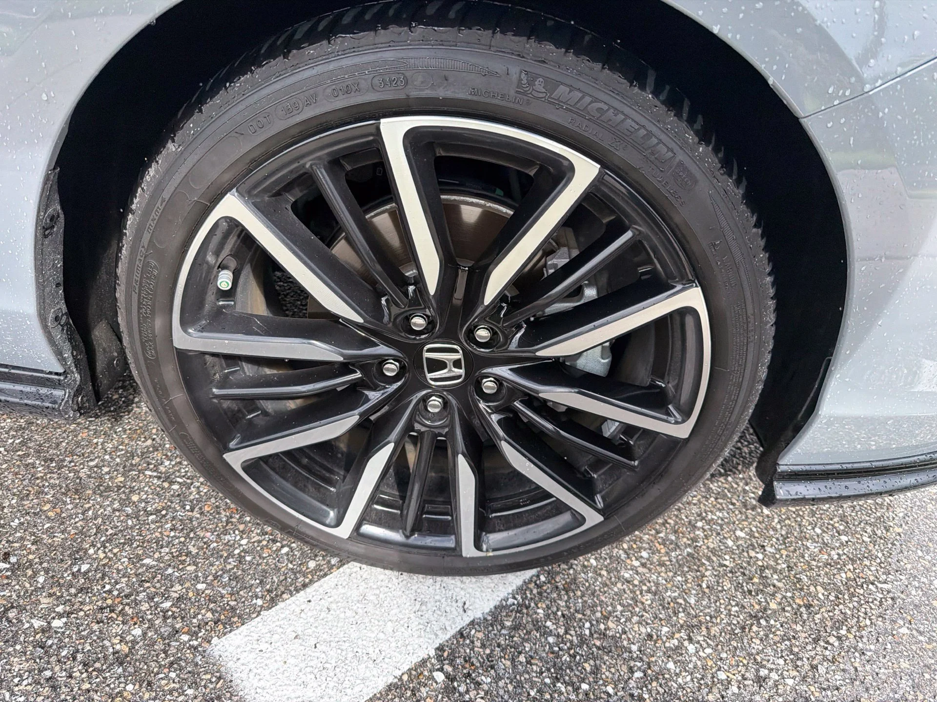 Certified Used 2024 Urban Gray Pearl Honda Touring image 10