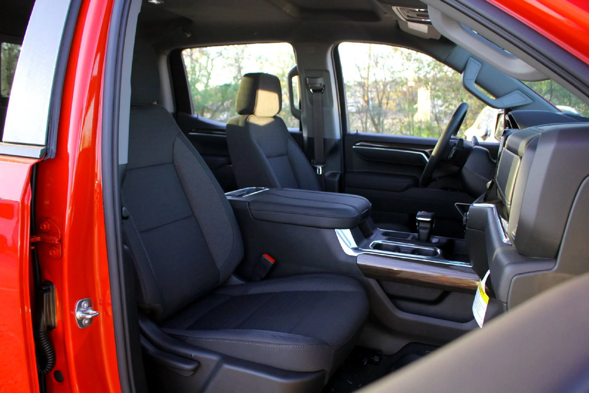 2026 Chevrolet Silverado 1500 LT - Photo 14