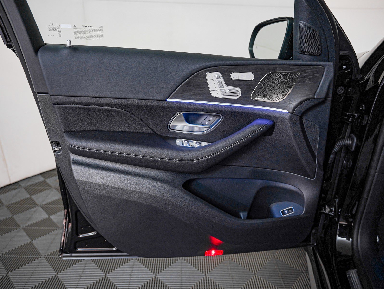 New 2026 Obsidian Black Metallic Mercedes-Benz GLE 350 image 23