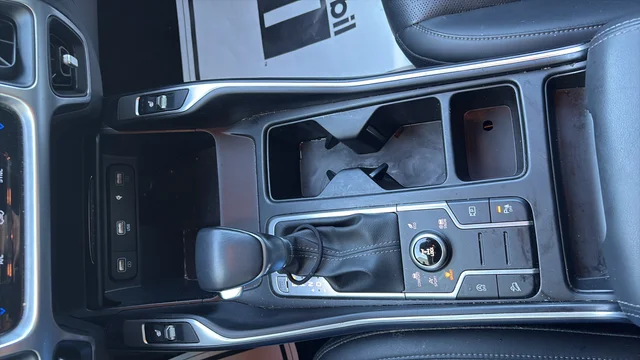 Used 2023 Silver Kia X-Line S image 19