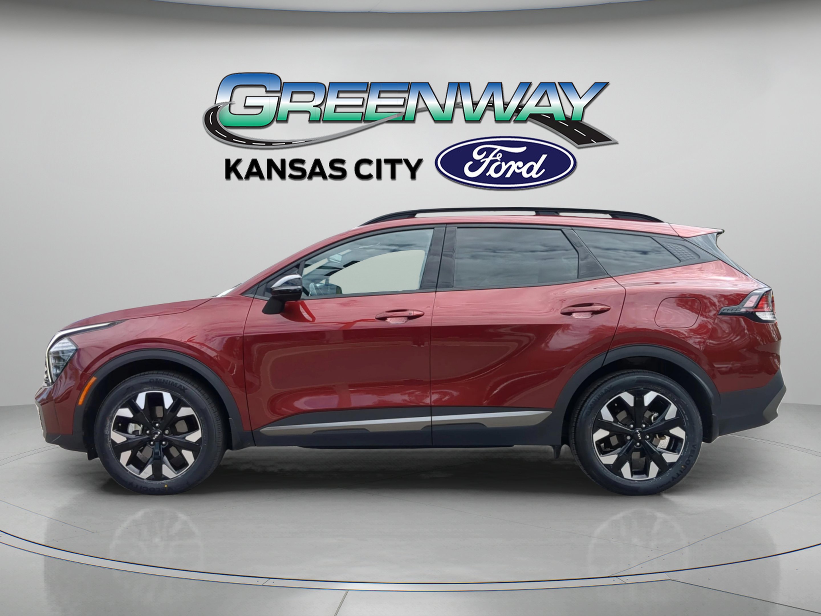 Used 2024 Red Kia X-Line image 4