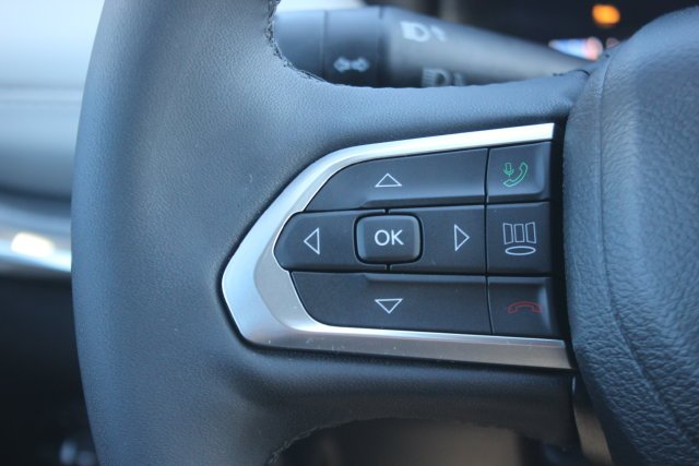 Used 2023 Silver Jeep Limited image 15
