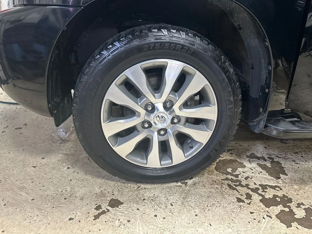 Used 2014 Black Toyota Limited image 11