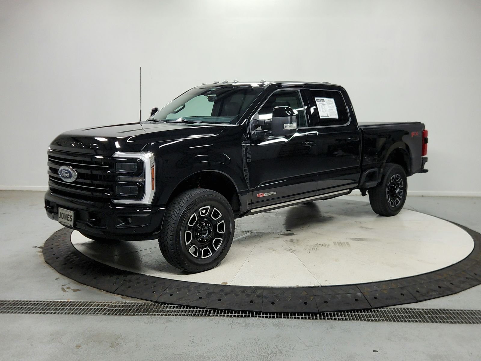 Used 2026 Agate Black Ford Platinum image 4