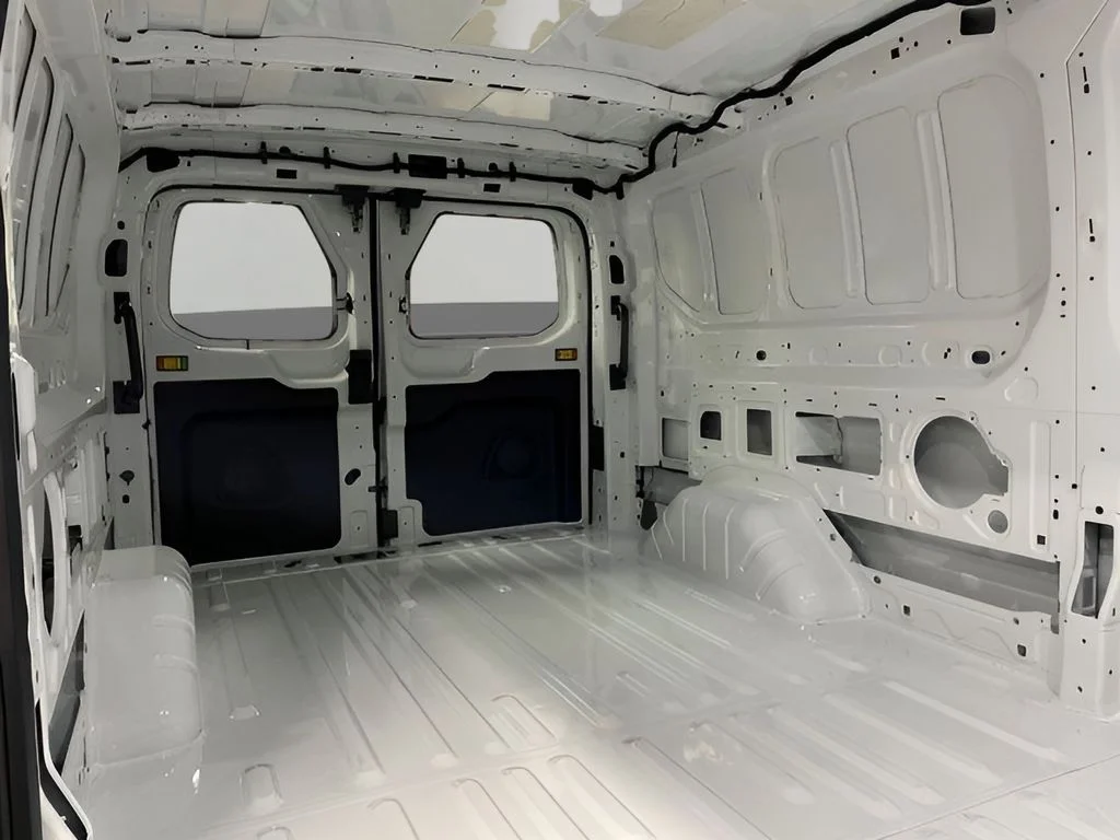 Used 2024 Oxford White Ford Base w/9,950 lb. GVWR image 18