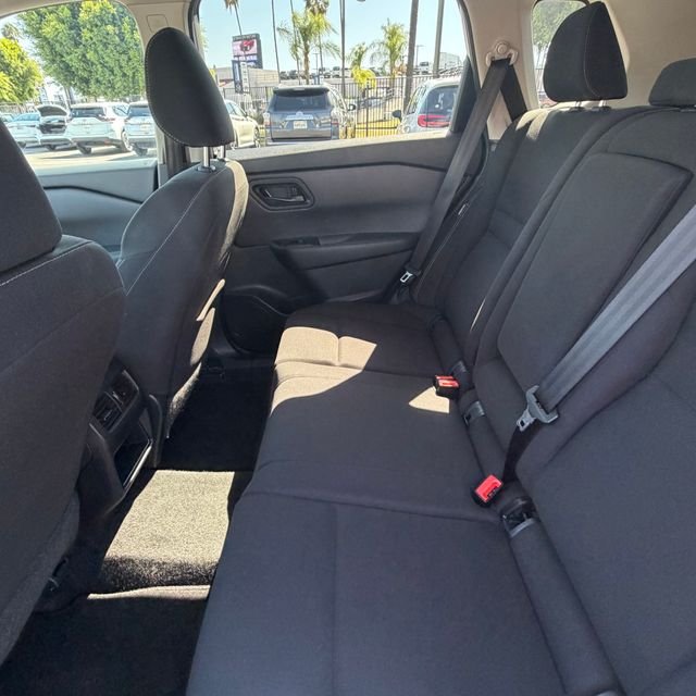 Used 2024 Silver Nissan S image 31
