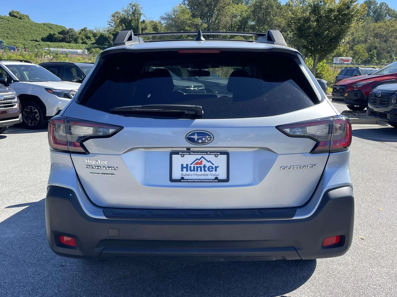 Used 2025 Ice Silver Metallic Subaru Premium image 26