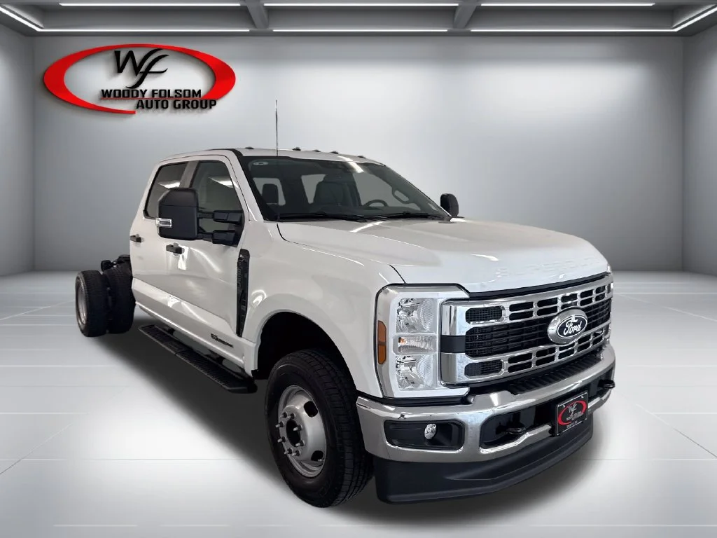 New 2027 White Ford XL image 3