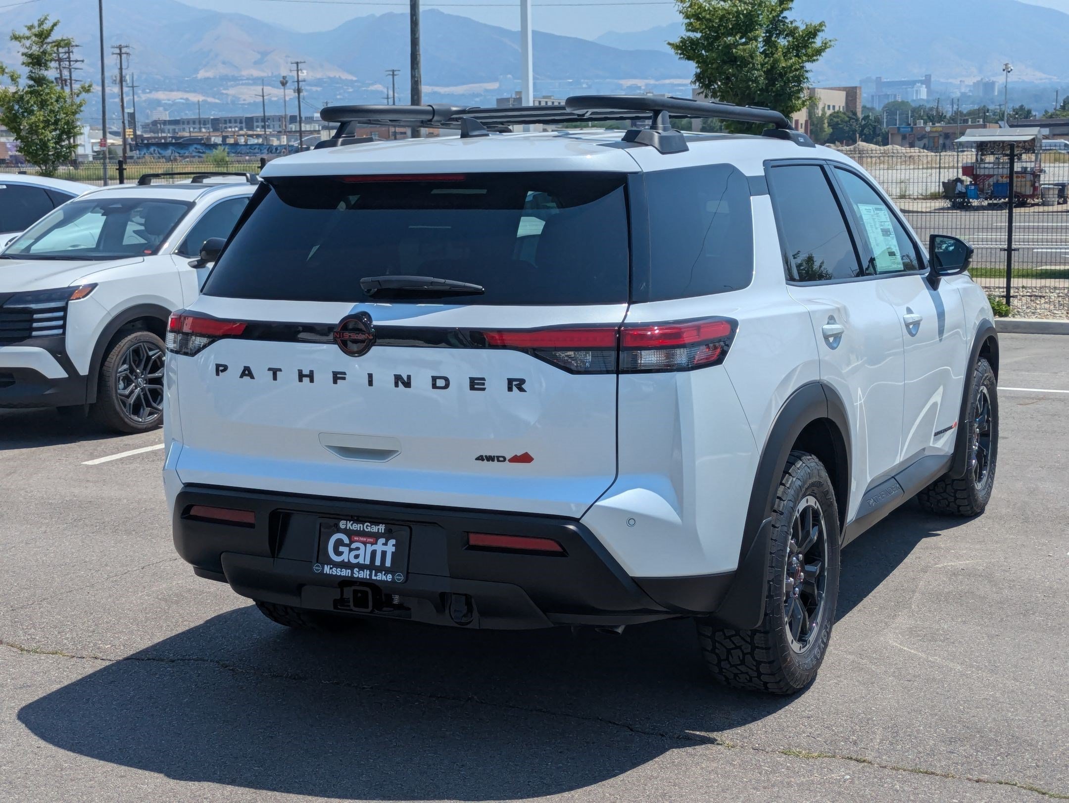 New 2026 Everest White Pearl Tricoat Nissan Rock Creek image 3