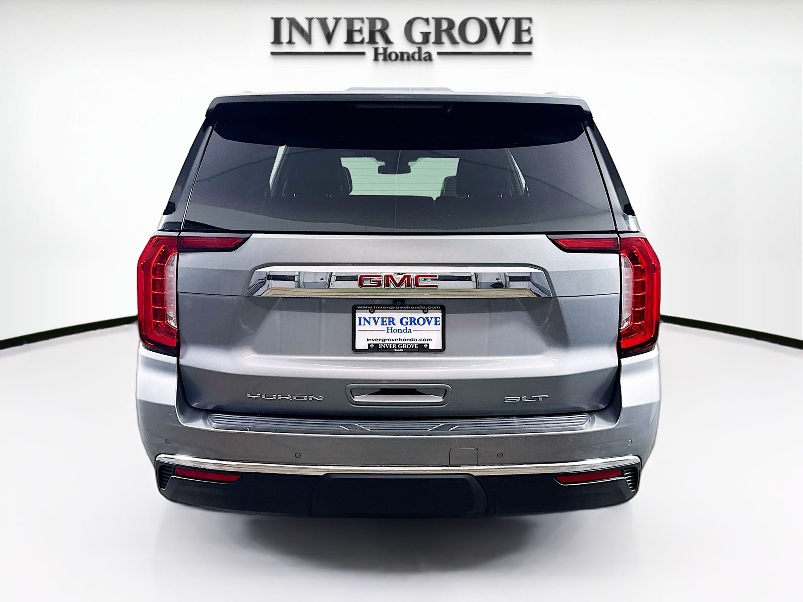 Used 2023 Sterling Metallic GMC SLT image 6