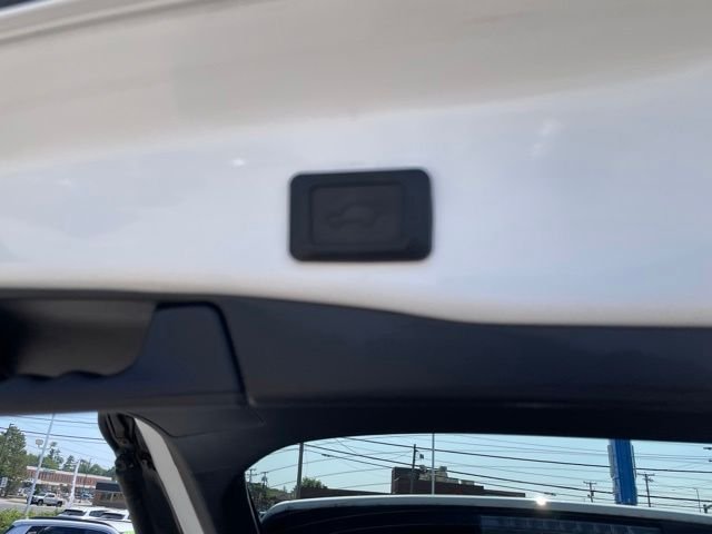 Used 2023 Ice Cap Toyota XLE image 13