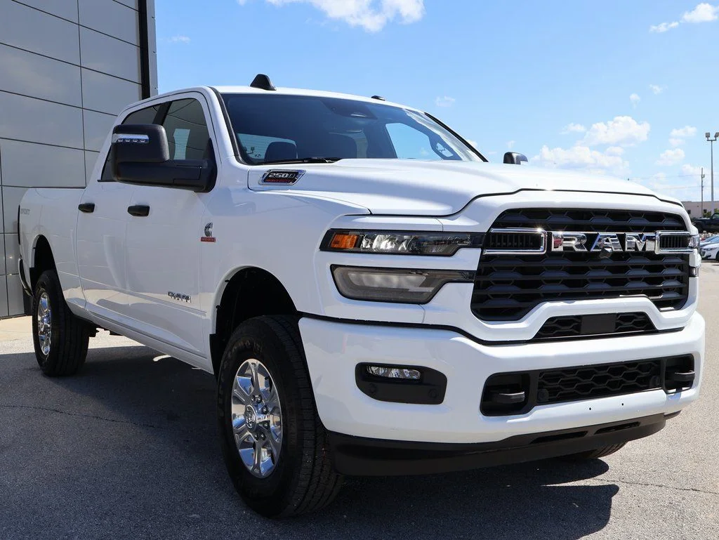 2026 RAM 2500 Big Horn - Photo 6