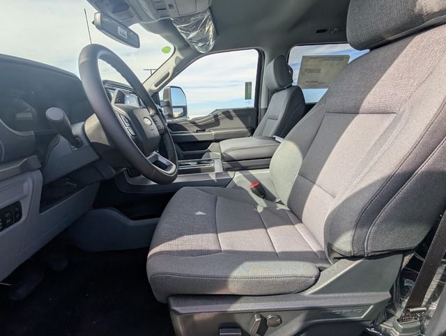 2025 Ford F-150 XLT - Photo 9