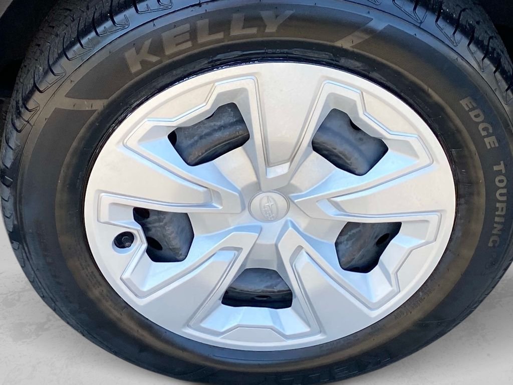 Used 2024 Gray Subaru Base image 29
