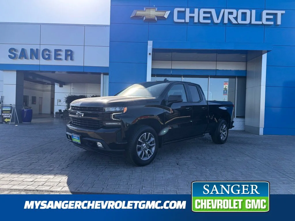 Used 2021 BLACK Chevrolet RST image 1