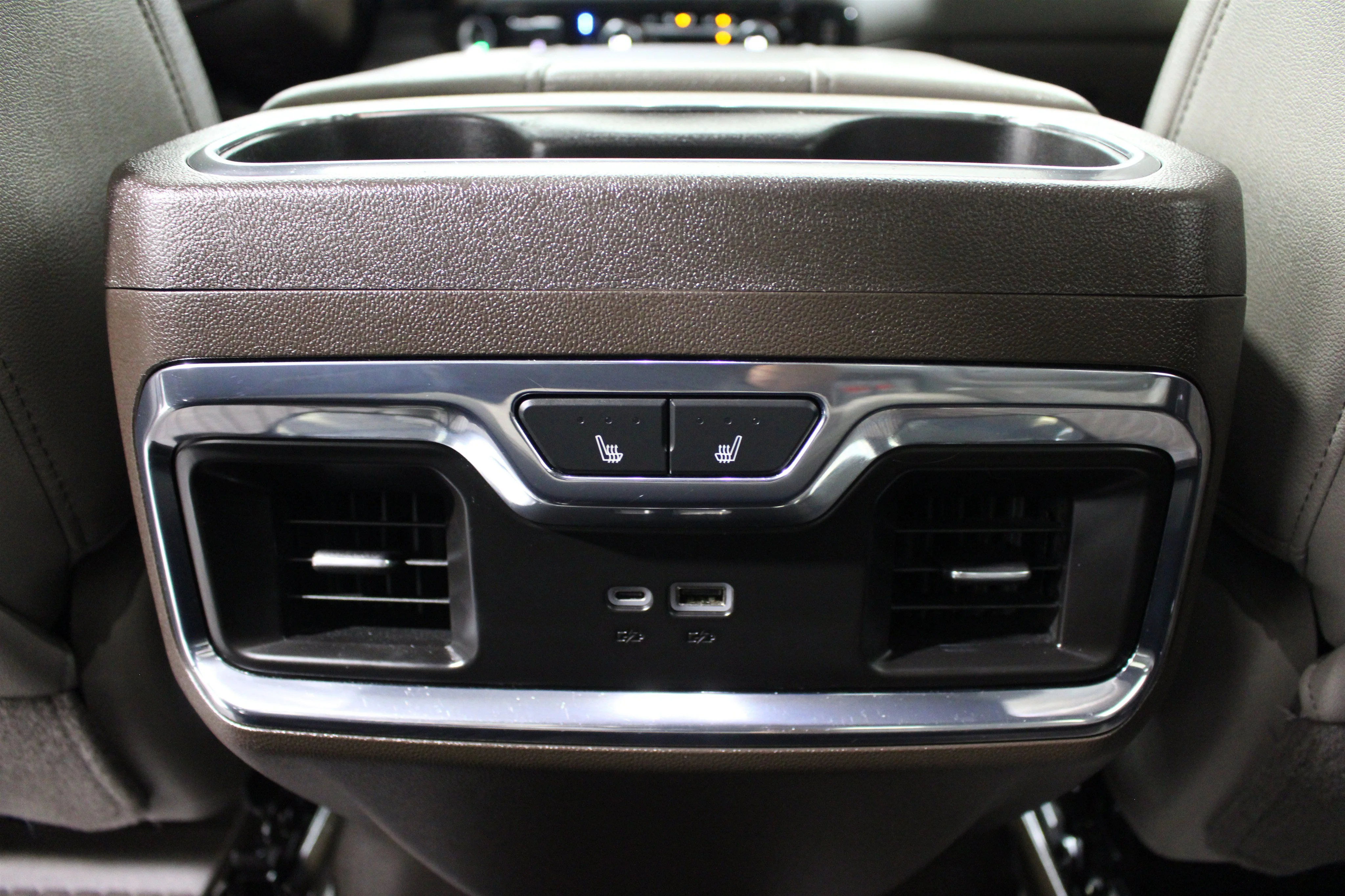 2024 Chevrolet Silverado 1500 LTZ - Photo 22
