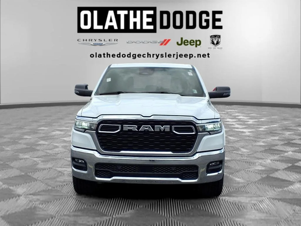 Used 2025 White Ram Big Horn/Lone Star image 30