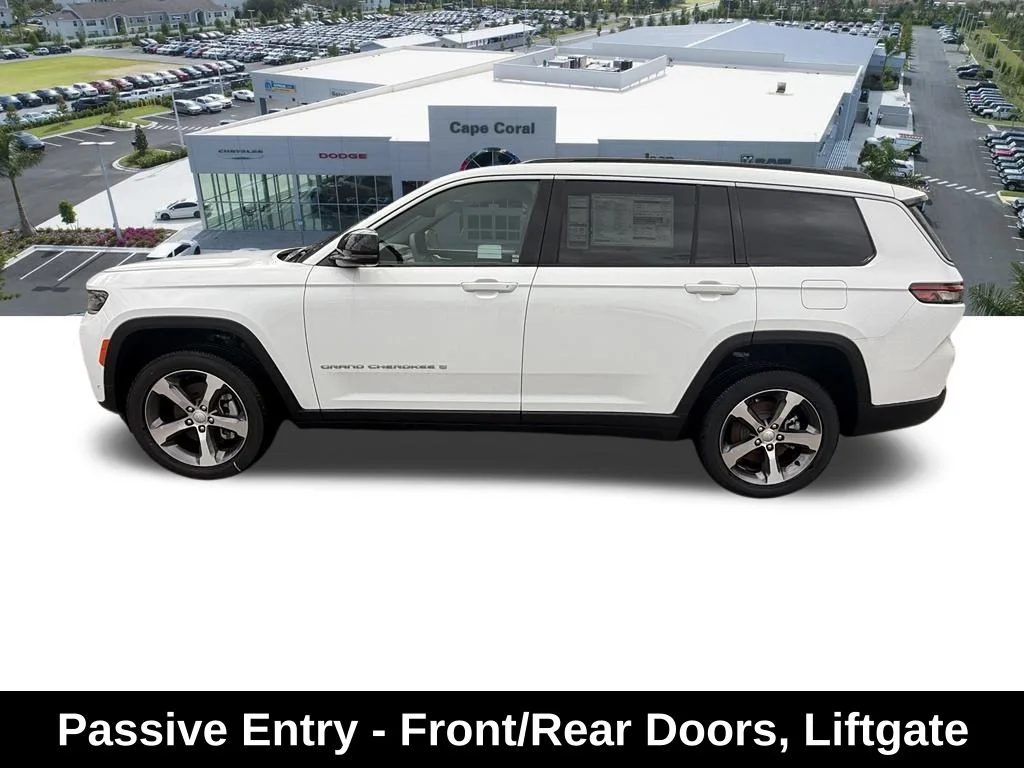 New 2026 Bright White Clear-Coat Exterior Paint Jeep Limited image 6