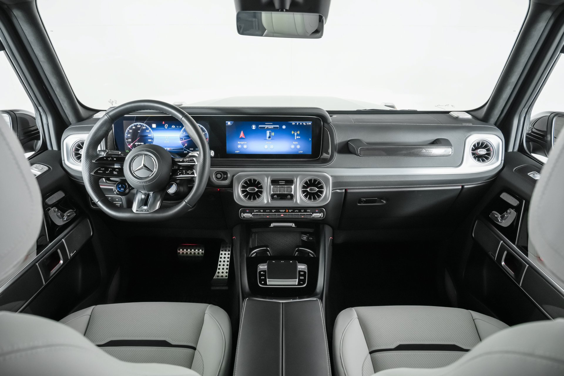 Used 2025  Mercedes-Benz G 63 AMG® image 33