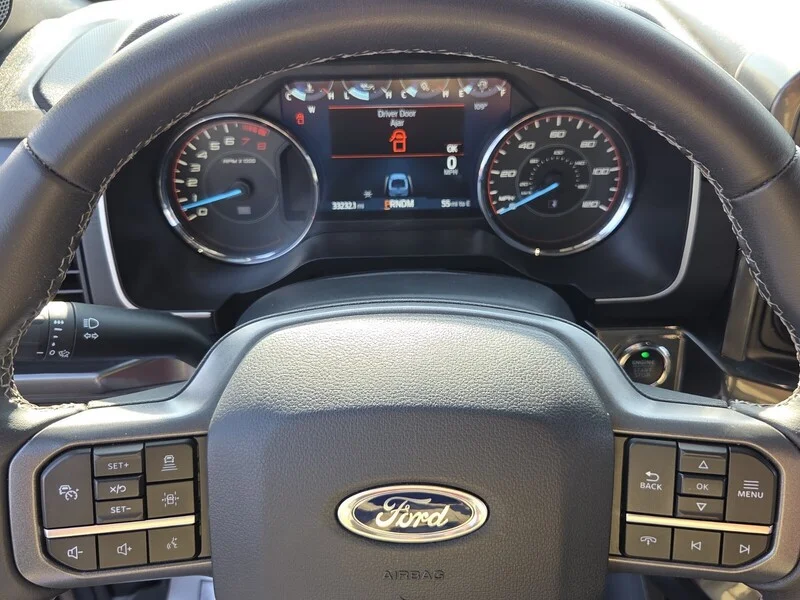 Used 2023 Black Metallic FORD XLT image 29