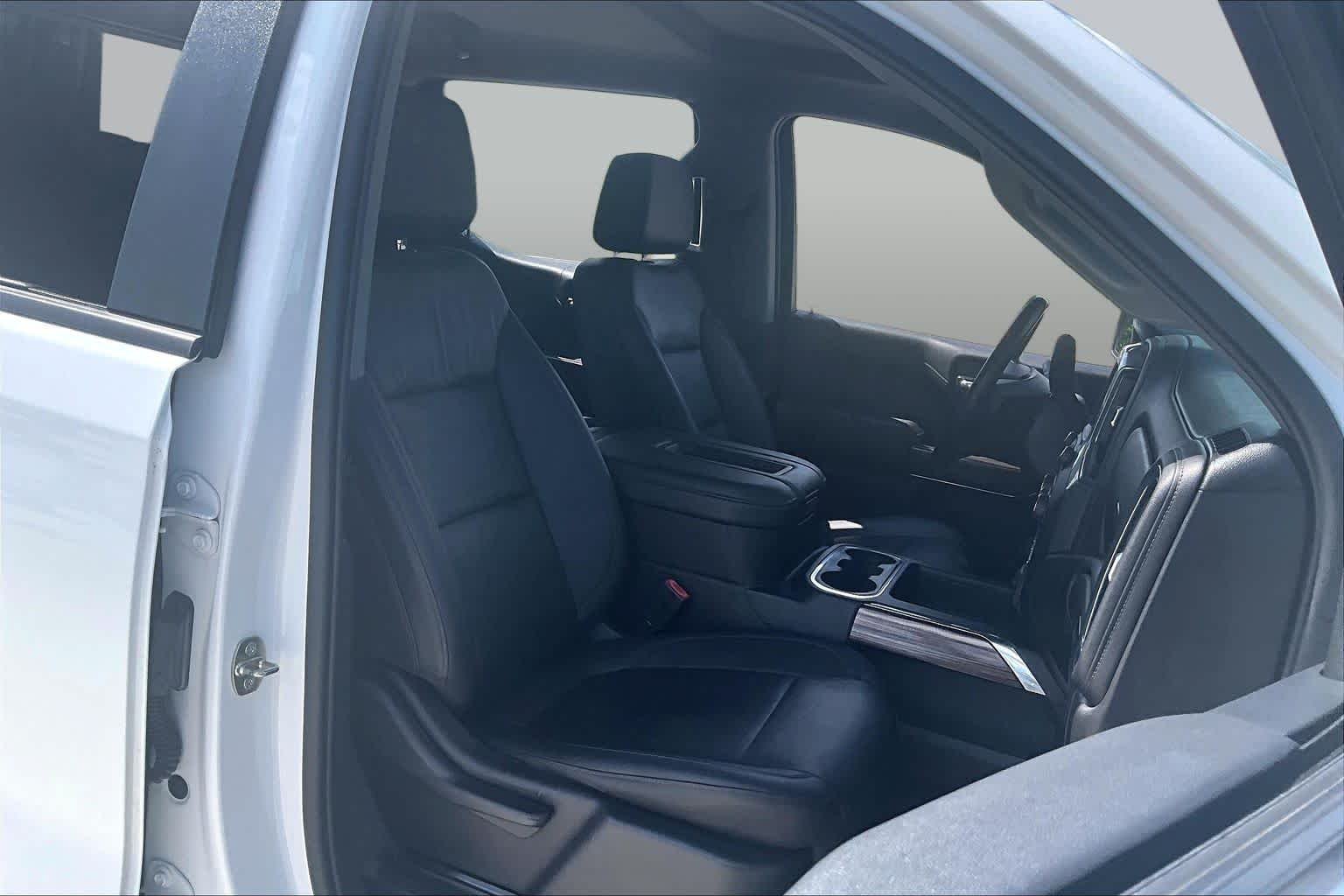 Used 2021 Summit White Chevrolet LT Trail Boss image 8