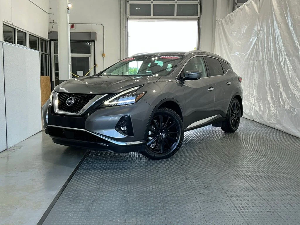 Certified Used 2023 Gun Metallic Nissan SL image 2