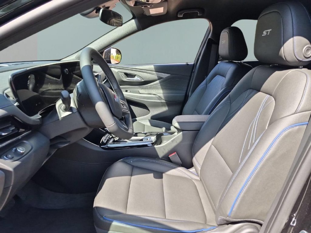 2026 Buick Envista Sport Touring - Photo 18