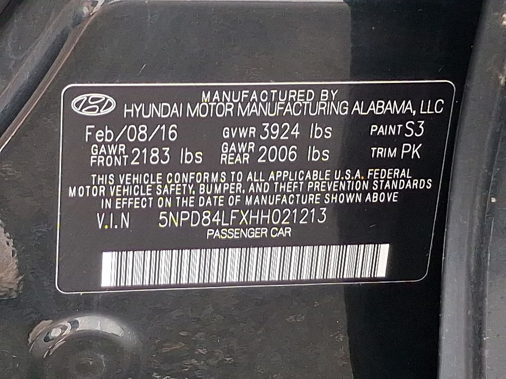 Used 2017 Black Hyundai SE image 26