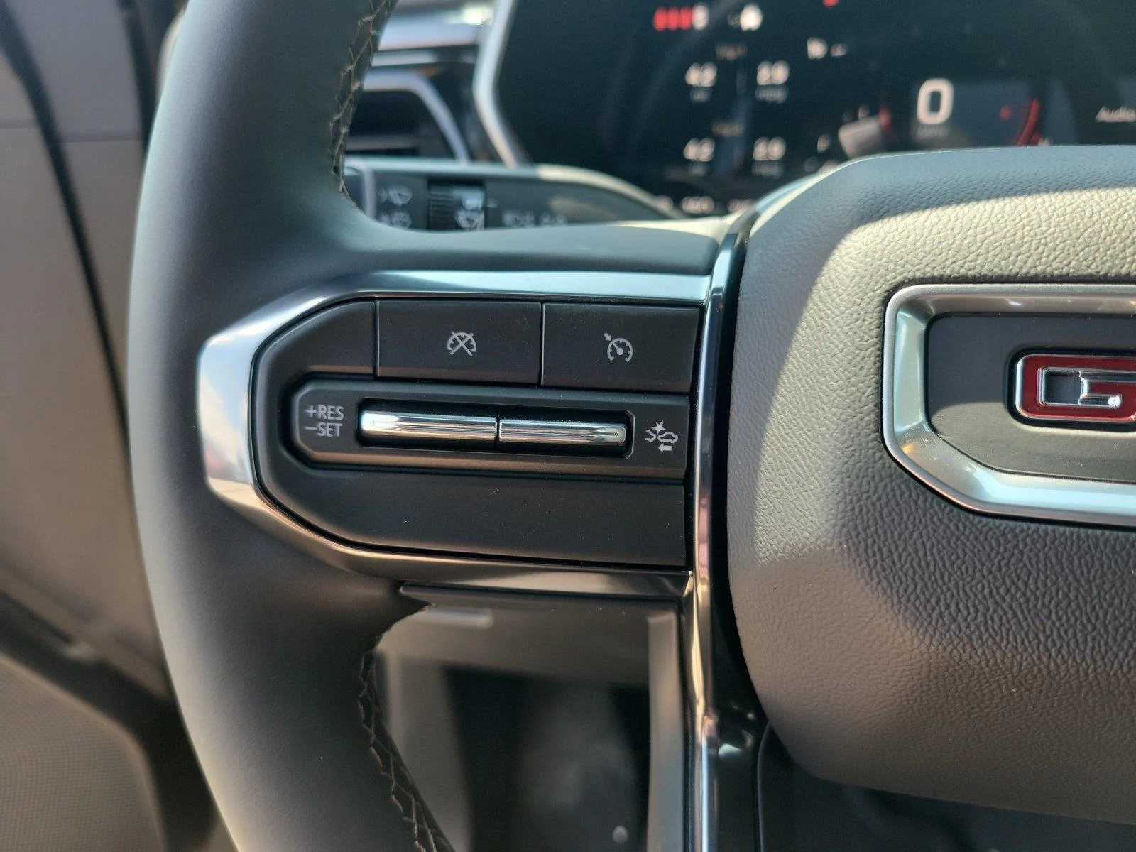 2026 GMC Canyon AT4 - Photo 24