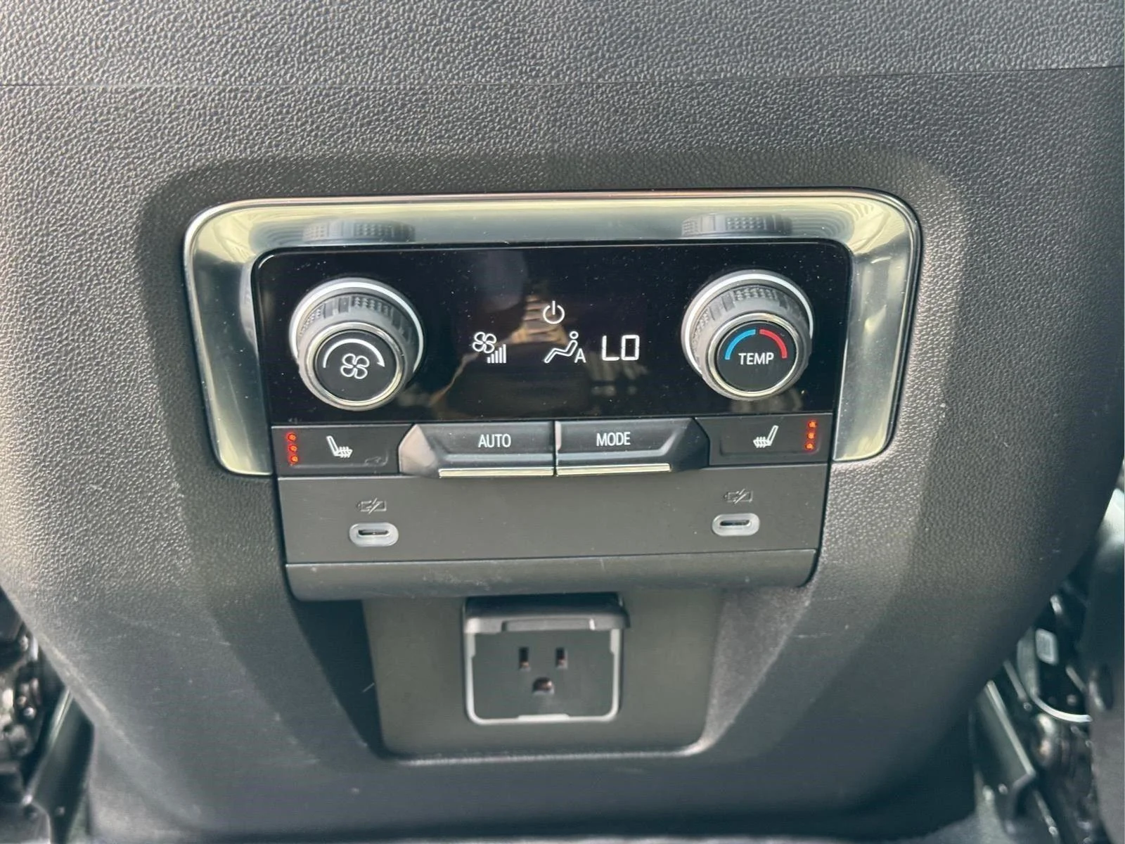 Used 2024 Dark Ash Metallic Chevrolet LT image 17