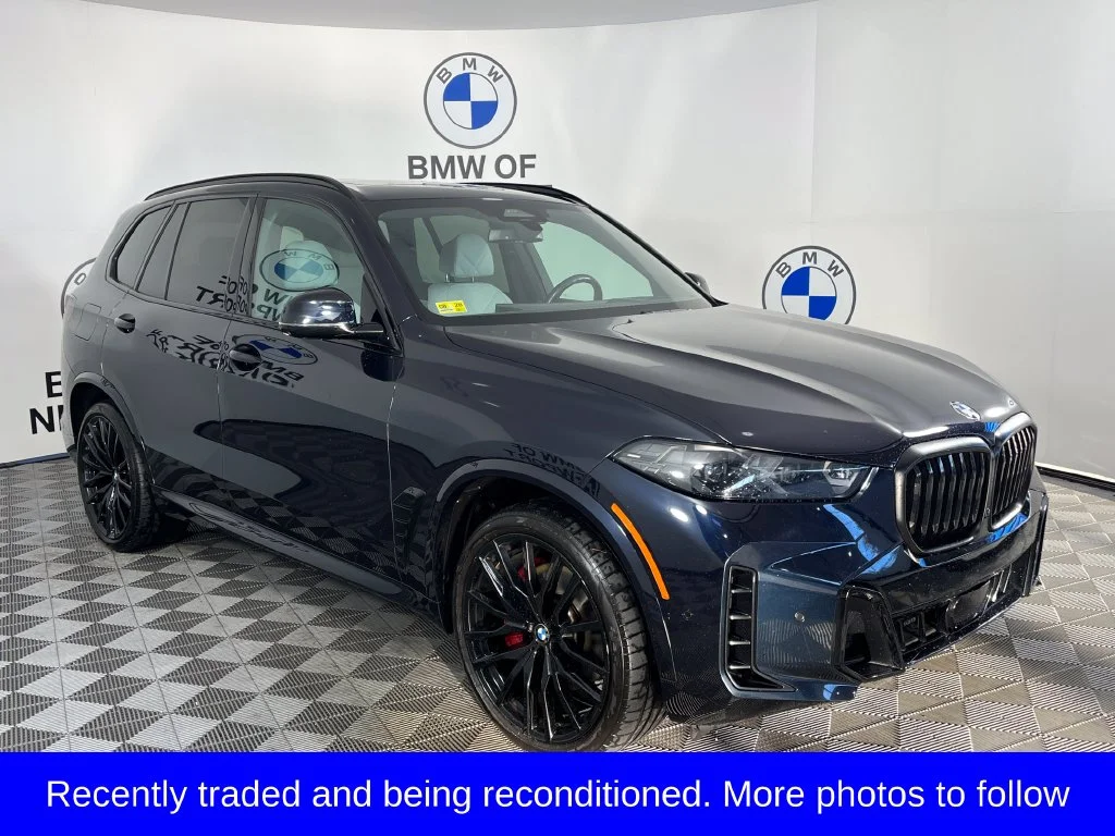 Used 2025 Carbon Black Metallic BMW xDrive40i image 1