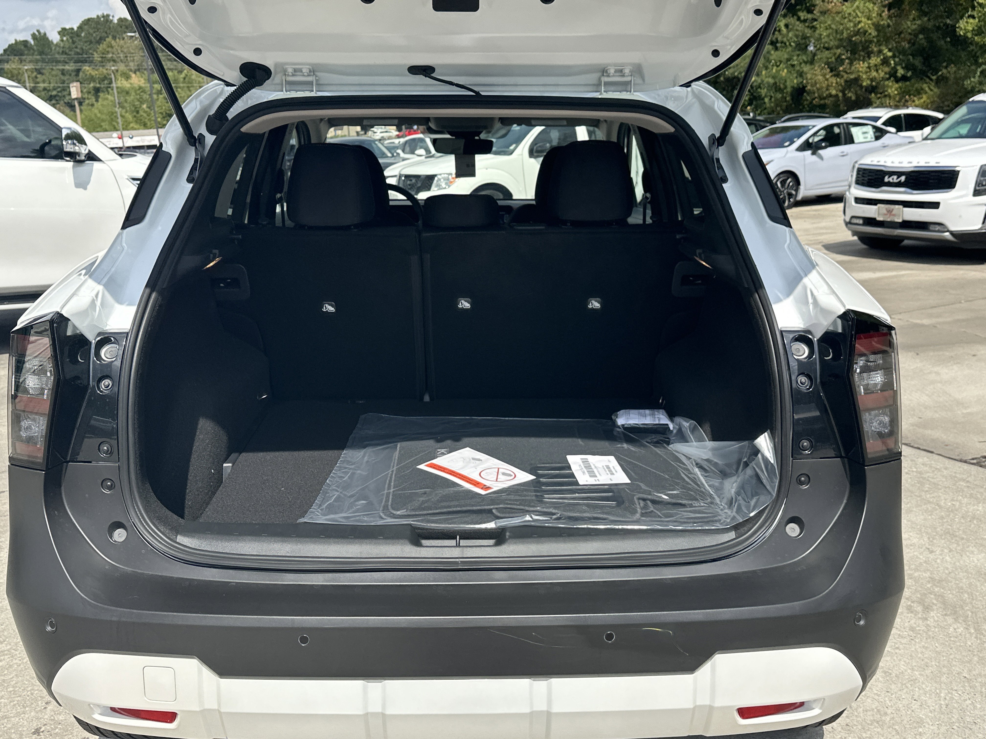 2026 Nissan KICKS SV - Photo 19