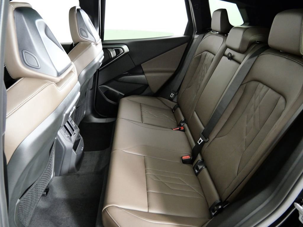 2026 BMW X3 30 - Photo 36