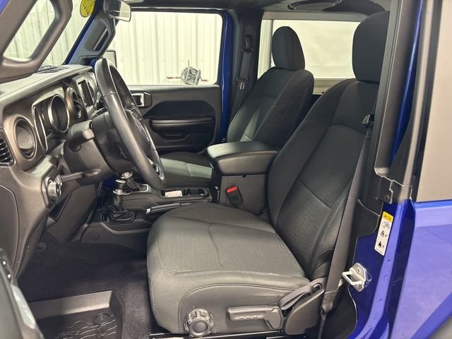 Used 2020 Ocean Blue Metallic Clearcoat Jeep Sport S image 13