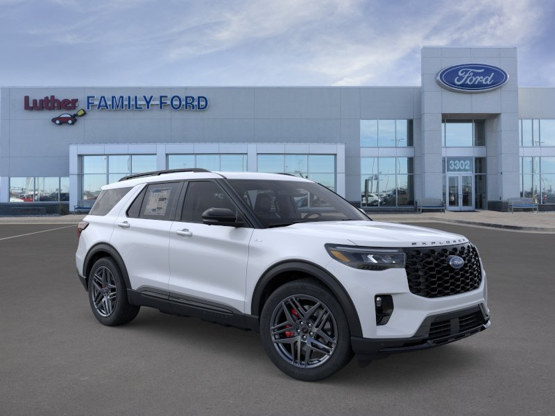 New 2026 Space White Metallic Ford ST-Line image 30