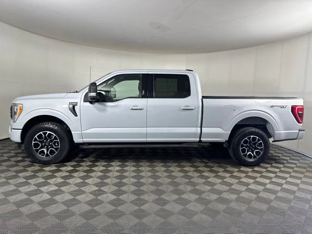 Certified Used 2022 White Metallic Ford XLT image 7