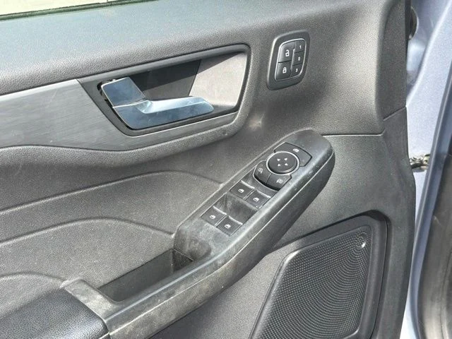Used 2022 Blue Ford Titanium image 18